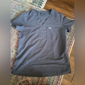 FIGS Catarina scrub top Small